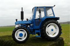 MAR1303 - Tracteur 4 roues motrices Ford 5610 Génération I