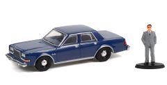 GREEN97110-D - Voiture sous blister - PLYMOUTH Grand Fury avec homme en costume