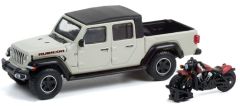 GREEN97120-F - Voiture sous blister - JEEP Gladiator Rubicon 2020 avec Indian Scout THE HOBBY SHOP séries 12