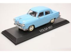 AKI0013 - Berline VOLGA M21 boite abîmée