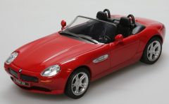 AKI0018 - Voiture cabriolet sportif BMW Z8 de couleur rouge vendue en blister