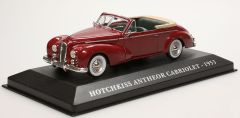 AKI0105 - Voiture cabriolet HOTCHKISS Antheor de 1953 de couleur rouge