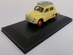 AKI0152 - Voiture berline RENAULT 4Cv version 1060 de couleur jaune pale