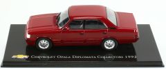 AKI0224 - Voiture berline CHEVROLET Opala Diplomata Colectors de 1992 de couleur rouge