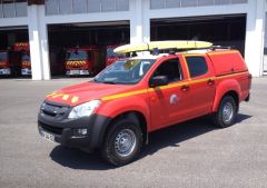ALARME0030 - Véhicule de pompier du SDIS 64 ISUZU D-Max version Sauvetage Cotier édité à 375 pièces modèle en résine