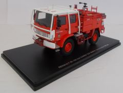 ALERTE0069 - Camion des Marins Pompiers de Marseille RENAULT 85-150 SAIREP 4x4 CCF BMPM édité à 300 pièces modèle en résine