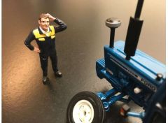 ADF32134 - Personnage se grattant la tête
