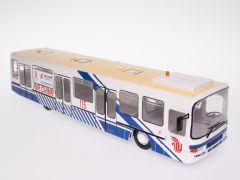 Bus d'aéroport de 1992 couleur blanc – COBUS 3000