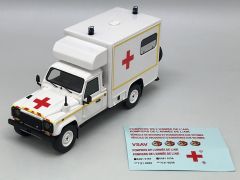 ALARME0056 - Véhicule blanc de l'armée de terre limitée à 200 pièces - LAND ROVER 130 Ambulance militaire