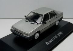 MAGARG52 - Voiture de 1994 couleur grise avec livret – RENAULT 9 RL