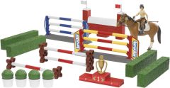 BRU62530 - Set parcours de saut d'obstacles avec un cheval et un personnage jouet BRUDER