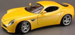 BUR12077 - Voiture sportive ALFA ROMEO 8C Competition couleur  jaune