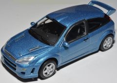 CAR813048A - Voiture sportive FORD Focus de couleur bleu métal