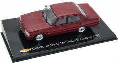 MAGCHEVYOPALA92 - Voiture berline  4 portes CHEVROLET Opala Diplomata Collectors de 1992 de couleur rouge