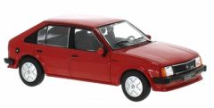 IXOCLC382N - Voiture de 1983 couleur rouge - OPEL Kadette D GT/E