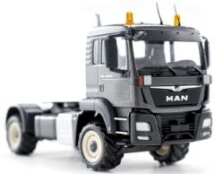 CON77008/01 - Camion avec pneus agricoles MAN TGS M