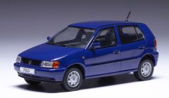 IXOCLC579N.22 - Voiture de 1994 couleur bleu - VW Polo MKIII