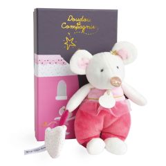 DC3507 - Doudou de la gamme LA PETITE SOURIS VA PASSER - Léonie en Pyjama de couleur Framboise