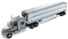 DCM71043 - Camion de couleur gris avec remorque frigo - INTERNATIONAL Lonestar Sleeper W53