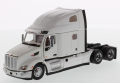 DCM71072 - Camion solo de couleur Blanc - PETERBILT 579