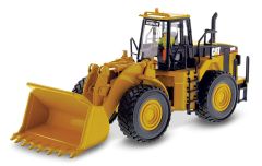 DCM85027 - CATERPILLAR 980 G accompagné d'une figurine