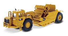 DCM85097 - CATERPILLAR 623G accompagné d'une figurine