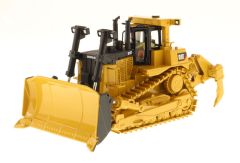 DCM85158 - CATERPILLAR D10T équipé du ripper accompagné d'une figurine