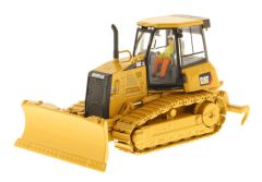 DCM85192 - CATERPILLAR D6K accompagné d'une figurine