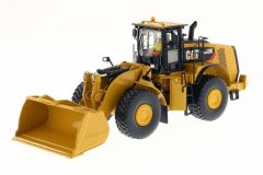 DCM85289 - CATERPILLAR 980K sur pneus accompagné d'une figurine