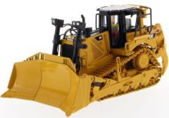 DCM85566 - CATERPILLAR D8T accompagnée d'une figurine