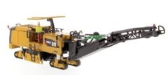 CATERPILLAR PM 622 accompagné d'une figurine et d'une boite en métal