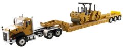 DCM85601 - Camion 6x4 CATERPILLAR CT660 avec semi porte engins XL120 3 essieux et compacteur CB-534