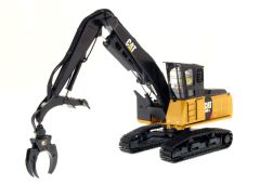 DCM85922 - CATERPILLAR 568 LL avec pince à grumes accompagnée d'une figurine et d'une boite en métal