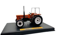 CW0285 - Tracteur 4 roues motrices – FIAT 670H