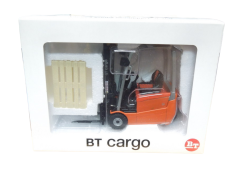 ROS00146 - Chariot élévateur BT avec 1 palette