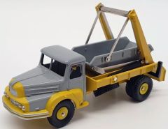 DIN38A - Camion benne de couleur grise et jaune - Edition Atlas - UNIC 4x2