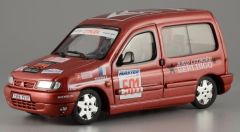 ELI100661 - Voiture du Rallye Raid Paris Moscou CITROEN Berlingo n°501