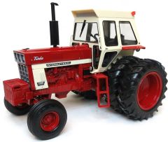 ERT44083 - INTERNATIONAL 1066 Turbo 2 roues motrices