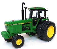 ERT45464 - Tracteur JOHN DEERE 4840 équipé du jumelage arrière Précision Elite Series