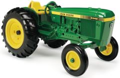 ERT45582 - Tracteur JOHN DEERE 2440