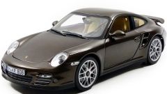 NOREV187622 - Voiture PORSCHE 911 Turbo 2010 couleur brun métal