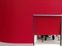 FB036F - Carton ondulé Dimensions 50x70 cm de couleur Rouge