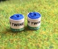 FB067 - lot de 2 Bobines de ficelle pour presse en miniature Dimensions: 0.50x0.40 cm