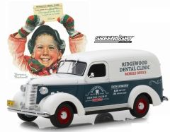 GREEN18249 - Utilitaire CHEVROLET Panel Truck de 1939 aux couleur Ridgewood Dental Clinic