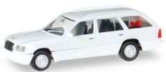 HER028554 - Voiture break MERCEDES E320T de couleur blanche