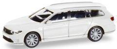 HER028981 - Voiture break familiale VOLKSWAGEN Passat GTE Variant couleur blanche