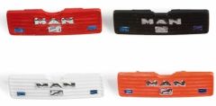 HER052344 - Ensemble 8 calandres pour camion MAN M2000 composé de 2 noires, 2 rouges, 2 oranges et 2 blanches