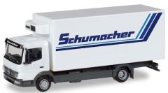 HER308540 - Camion 4x2 porteur frigo MERCEDES Atego K aux couleurs du transporteur Schumacher