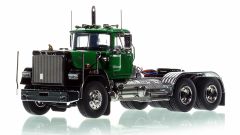 HHR138B-2 - Camion solo avec essieux tandem de couleur vert - MACK Superliner