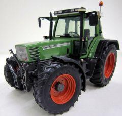WEI1001 - Tracteur Favorit 515C FENDT équipé du relevage avant